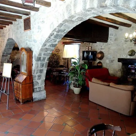 Pensión De La Rovira *