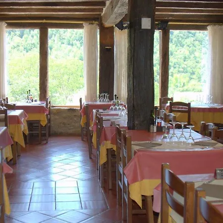 De La Rovira Guest house Oix