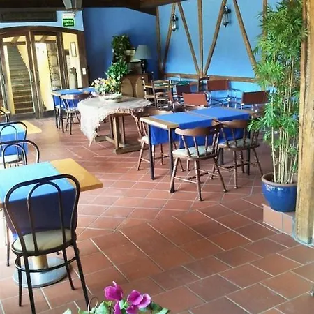 Guest house De La Rovira Oix
